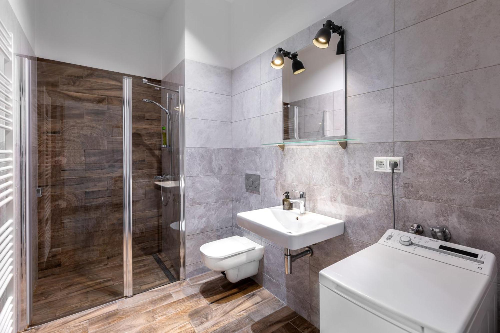 Skackava - Beautiful New Apartment In Direct Centrum, 24H Self Check-In バンスカー・ビストリツァ エクステリア 写真
